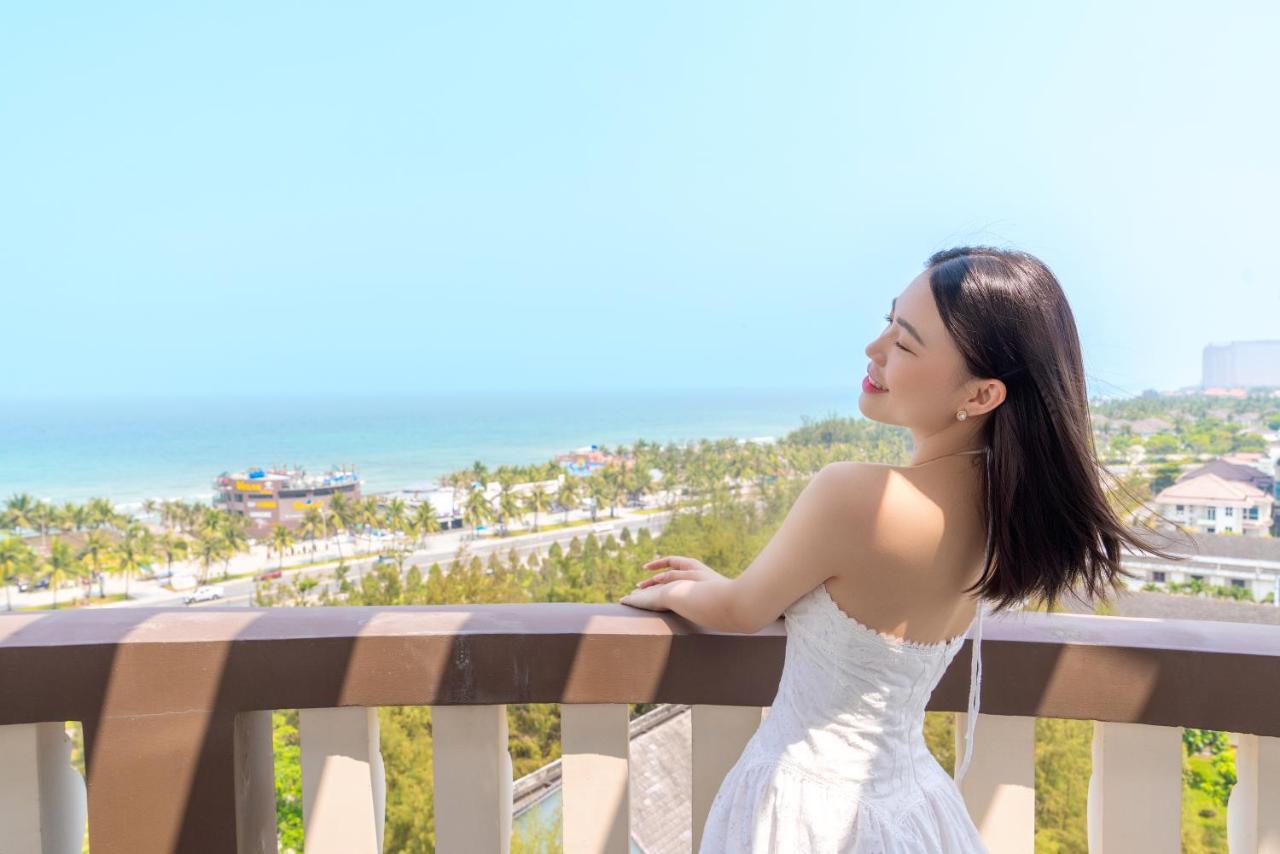 Dubai Hotel Da Nang Bagian luar foto