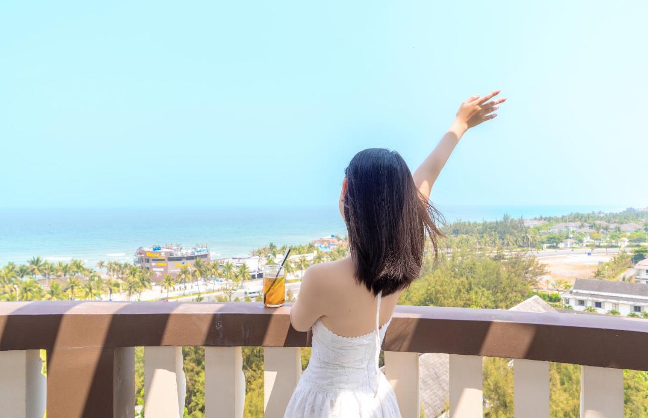 Dubai Hotel Da Nang Bagian luar foto