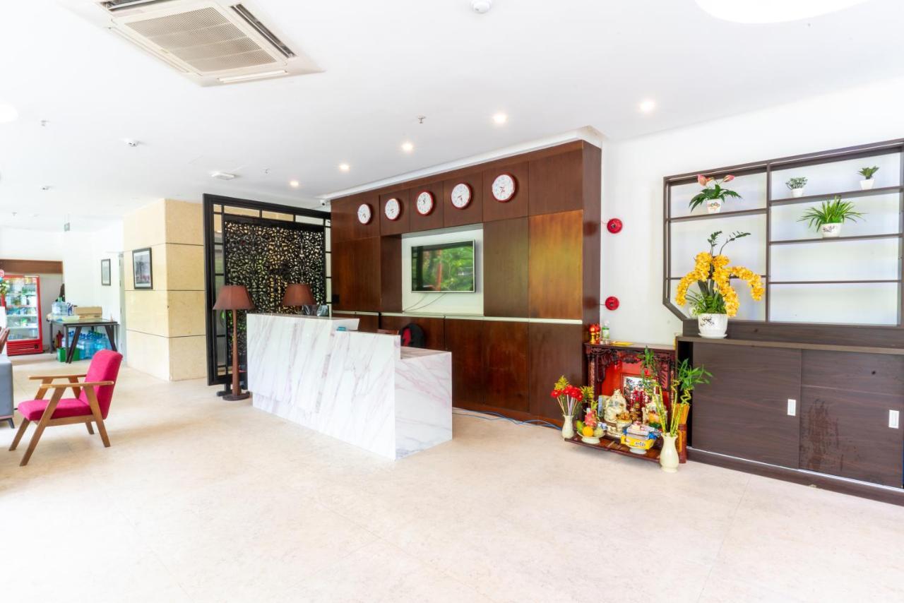 Dubai Hotel Da Nang Bagian luar foto